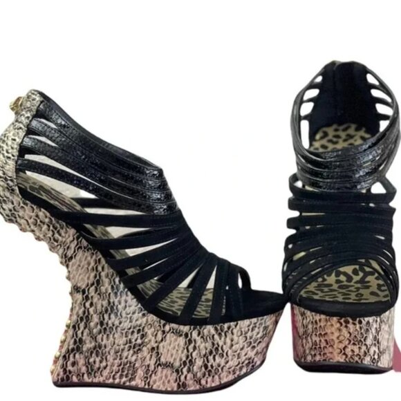 Funky High Heels - Picture 1 of 5